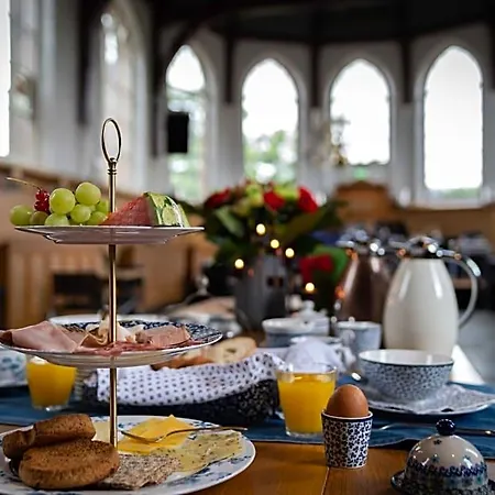 Hemels Bed & Breakfast 4*